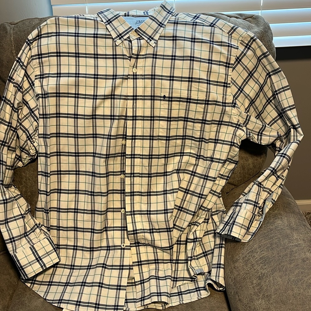 Men’s IZOD Saltwater Button up dress shirt
